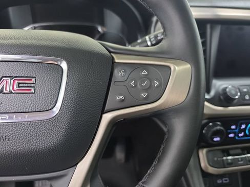 Used 2023 GMC Acadia Denali w/ Denali Technology Package AWD/4WD image 18