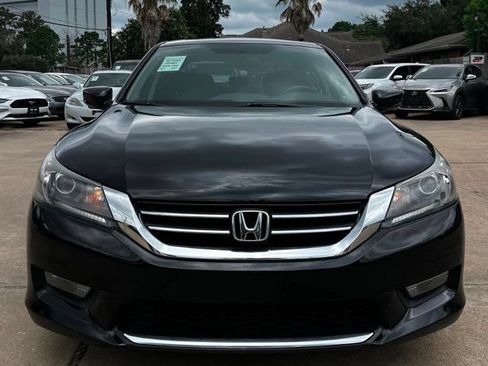Used 2015 Honda Accord Sport image 2