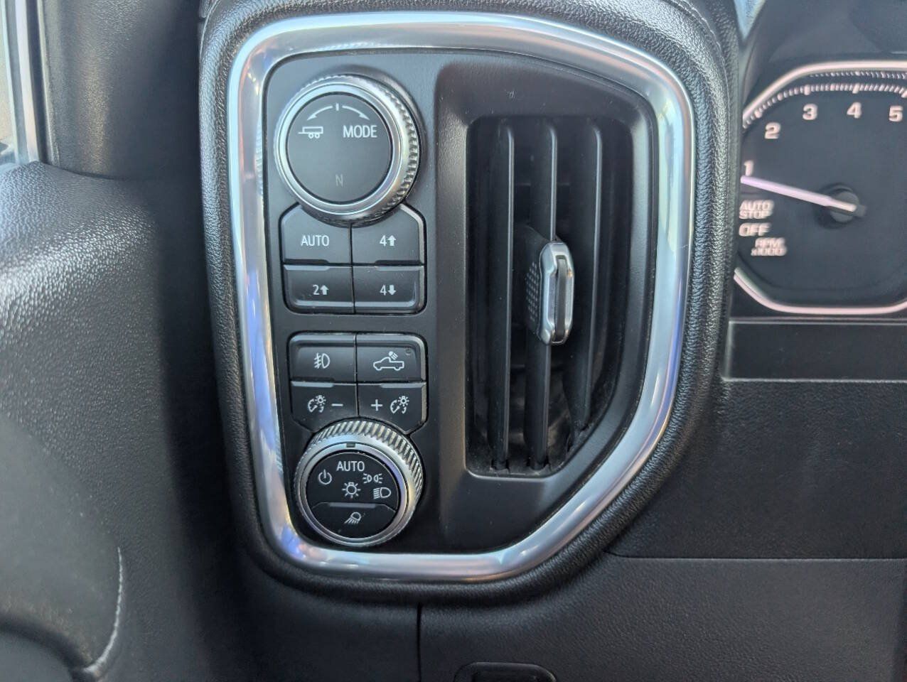 Used 2021 GMC Sierra 1500 Elevation AWD/4WD image 17