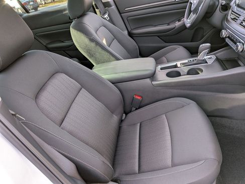 New 2025 Nissan Altima 2.5 SV image 31