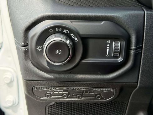 Used 2024 Jeep Wrangler Unlimited Rubicon 392 image 26