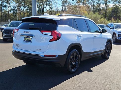 Used 2022 GMC Terrain AT4 w/ Tech Package image 8