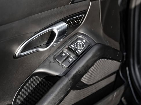 Used 2021 Porsche 718 Cayman w/ Premium Package RWD image 47