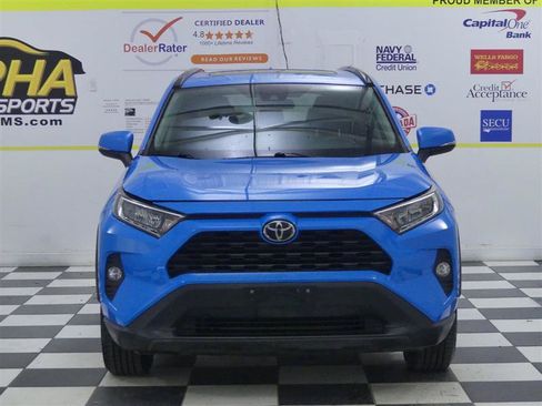 Used 2019 Toyota RAV4 XLE w/ All Weather Liner Package AWD/4WD image 2