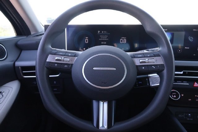 Used 2025 Hyundai Sonata SEL FWD image 10