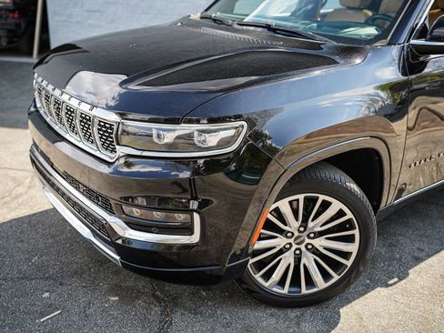 Used 2023 Jeep Grand Wagoneer Series III image 2