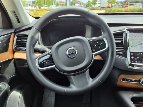 Certified 2024 Volvo XC90 B6 Plus AWD/4WD image 25