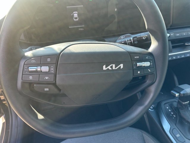 Used 2025 Kia K4 FWD image 15
