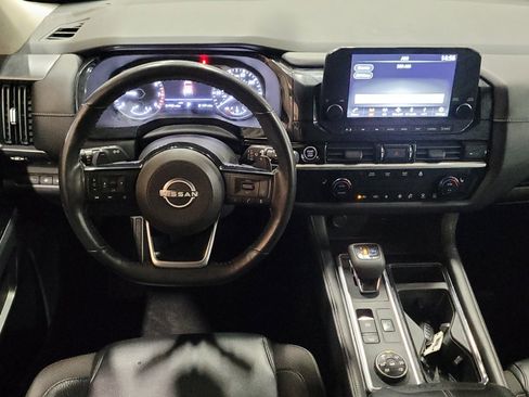 Used 2022 Nissan Pathfinder SL AWD/4WD image 22