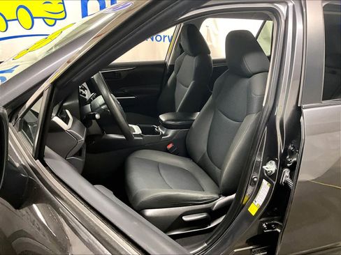 Certified 2023 Toyota RAV4 LE image 10