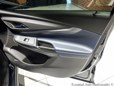 Used 2023 Chevrolet Bolt EUV Premier w/ Sun & Sound Package FWD image 32