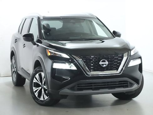 Certified 2023 Nissan Rogue SV w/ SV Premium B Package AWD/4WD image 2