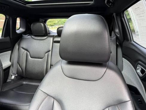 Used 2023 Jeep Compass Latitude w/ Sun and Sound Group AWD/4WD image 22