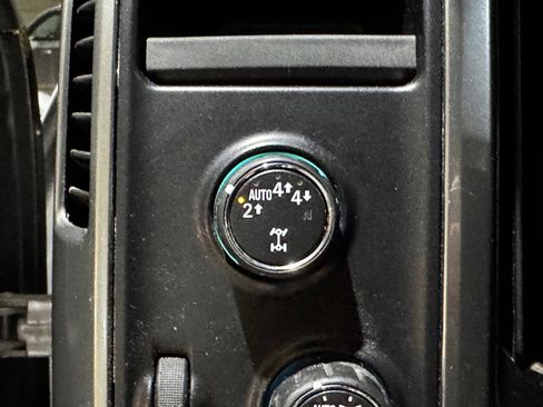 Used 2017 Chevrolet Silverado 1500 LT w/ All Star Edition image 31