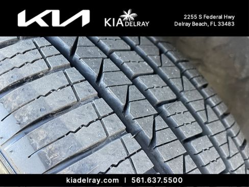 Used 2023 Kia Seltos S w/ Navigation Package image 32