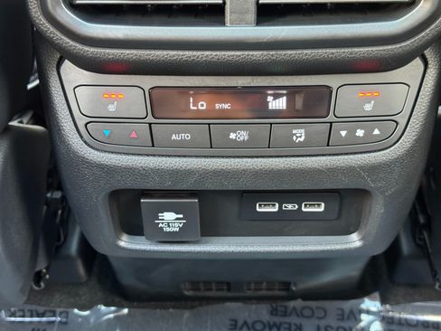 Used 2023 Honda Pilot Elite image 36