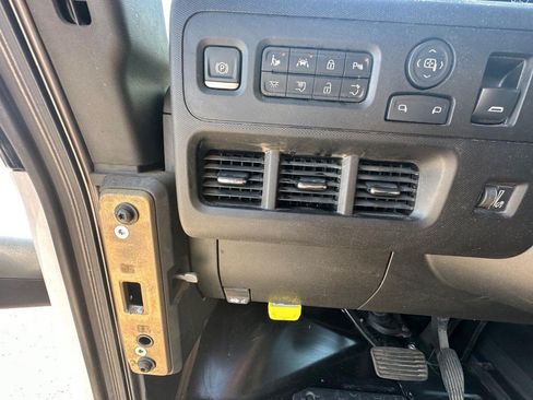 Used 2024 Chevrolet Brightdrop 600 w/ Commercial Equipment Package AWD/4WD image 25