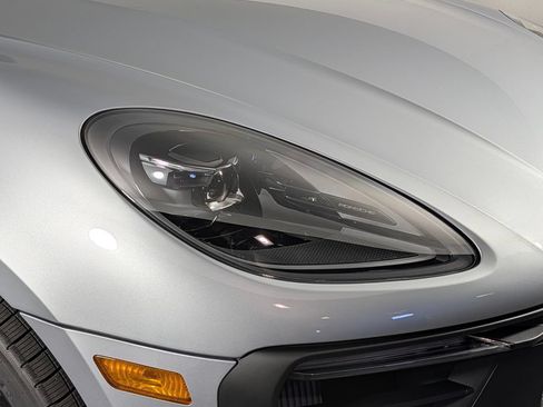 New 2026 Porsche Macan GTS AWD/4WD image 15