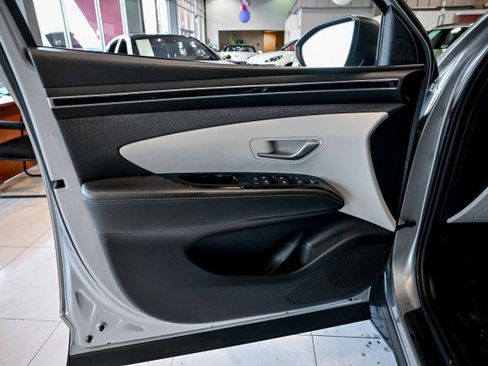 Used 2022 Hyundai Tucson SEL w/ Convenience Package image 16