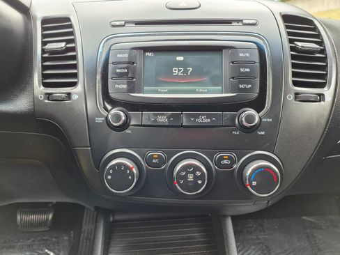 Used 2017 Kia Forte LX w/ LX Popular Package FWD image 22