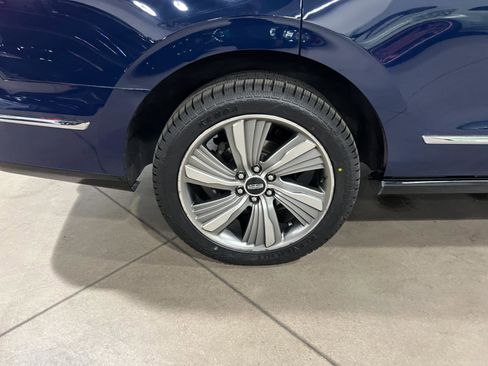 Used 2018 Lincoln Navigator Reserve w/ Technology Package image 48