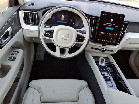 New 2026 Volvo XC60 B5 Ultra w/ Protection Package Premier AWD/4WD image 11