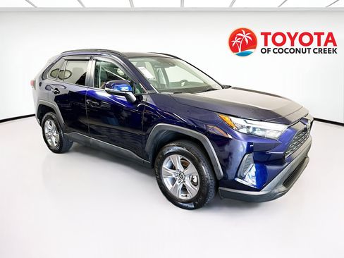Used 2022 Toyota RAV4 XLE w/ Convenience Package image 1