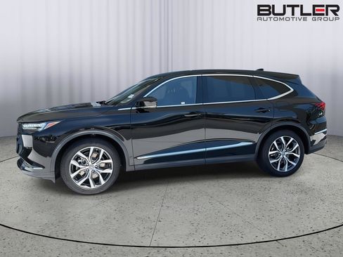 Used 2022 Acura MDX FWD w/ Technology Package image 3