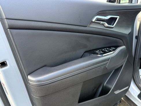 Used 2024 Kia Sportage X-Line w/ X-Line Premium Package image 15