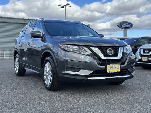 Used 2020 Nissan Rogue SV image 47