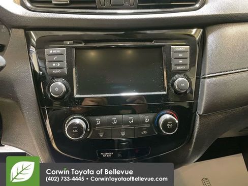 Used 2019 Nissan Rogue S w/ Special Edition Package image 13