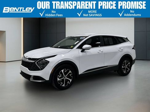 Used 2025 Kia Sportage EX FWD image 1