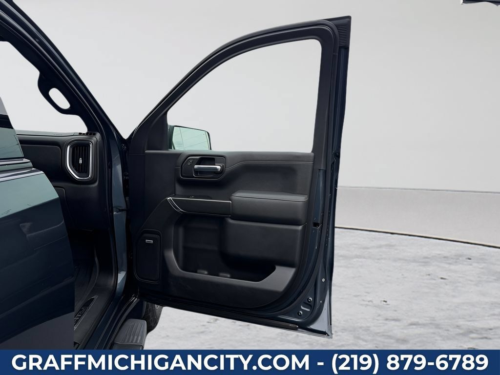 Used 2019 GMC Sierra 1500 AT4 w/ AT4 Premium Package AWD/4WD image 36