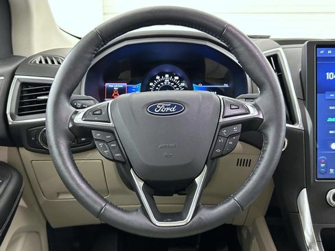 Used 2024 Ford Edge Titanium AWD/4WD image 11
