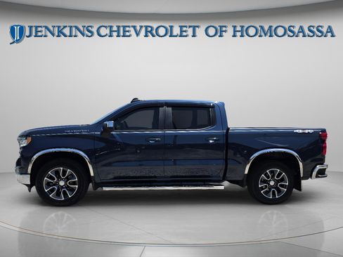 Used 2022 Chevrolet Silverado 1500 LT image 9