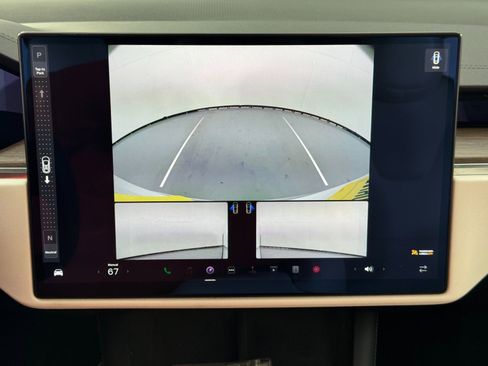 Used 2022 Tesla Model X image 35