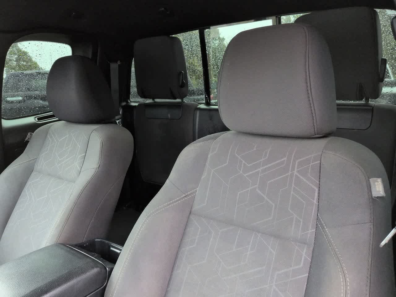Used 2017 Toyota Tacoma TRD Sport RWD image 8