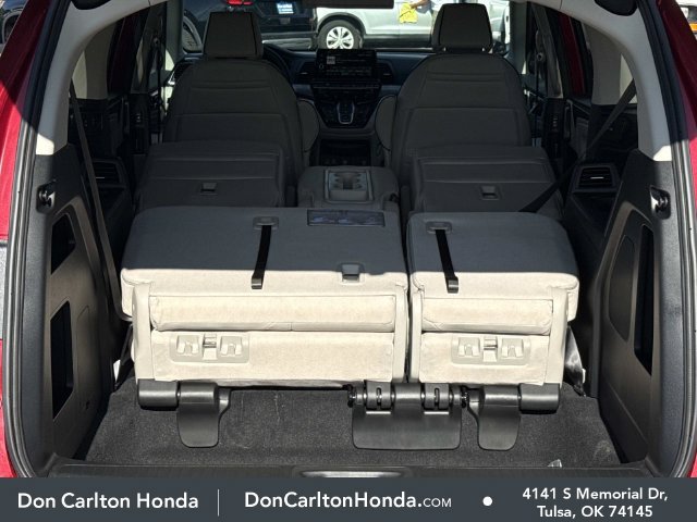 New 2027 Honda Odyssey Touring image 8