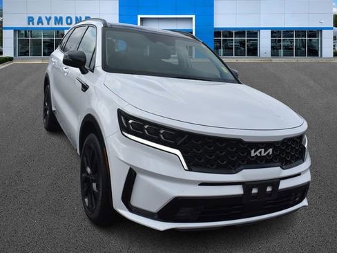 Certified 2023 Kia Sorento SX image 9