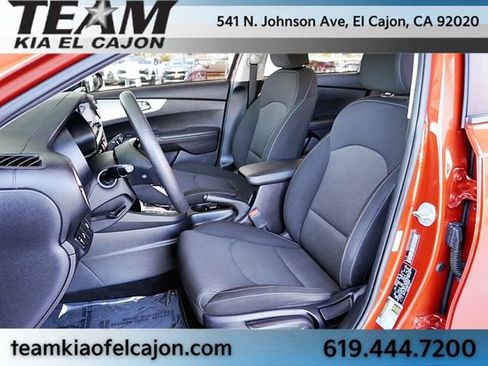 Used 2022 Kia Forte LXS w/ LXS Technology Package FWD image 14