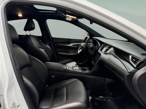 Used 2025 INFINITI QX55 Luxe w/ Cargo Package image 17