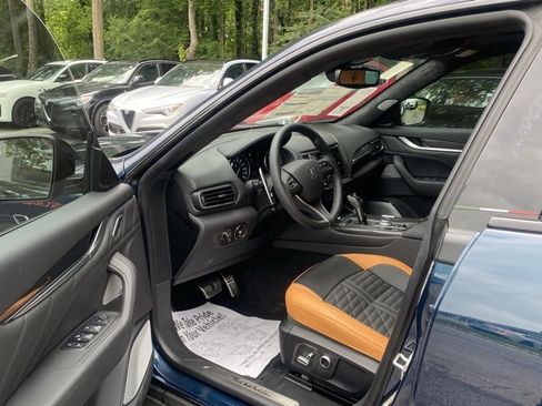 New 2024 Maserati Levante Trofeo image 19