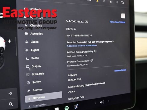 Used 2023 Tesla Model 3 Standard Range image 18