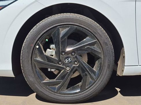 New 2026 Hyundai Elantra SEL Sport FWD image 13