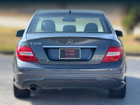 Used 2014 Mercedes-Benz C 250 Sedan image 4