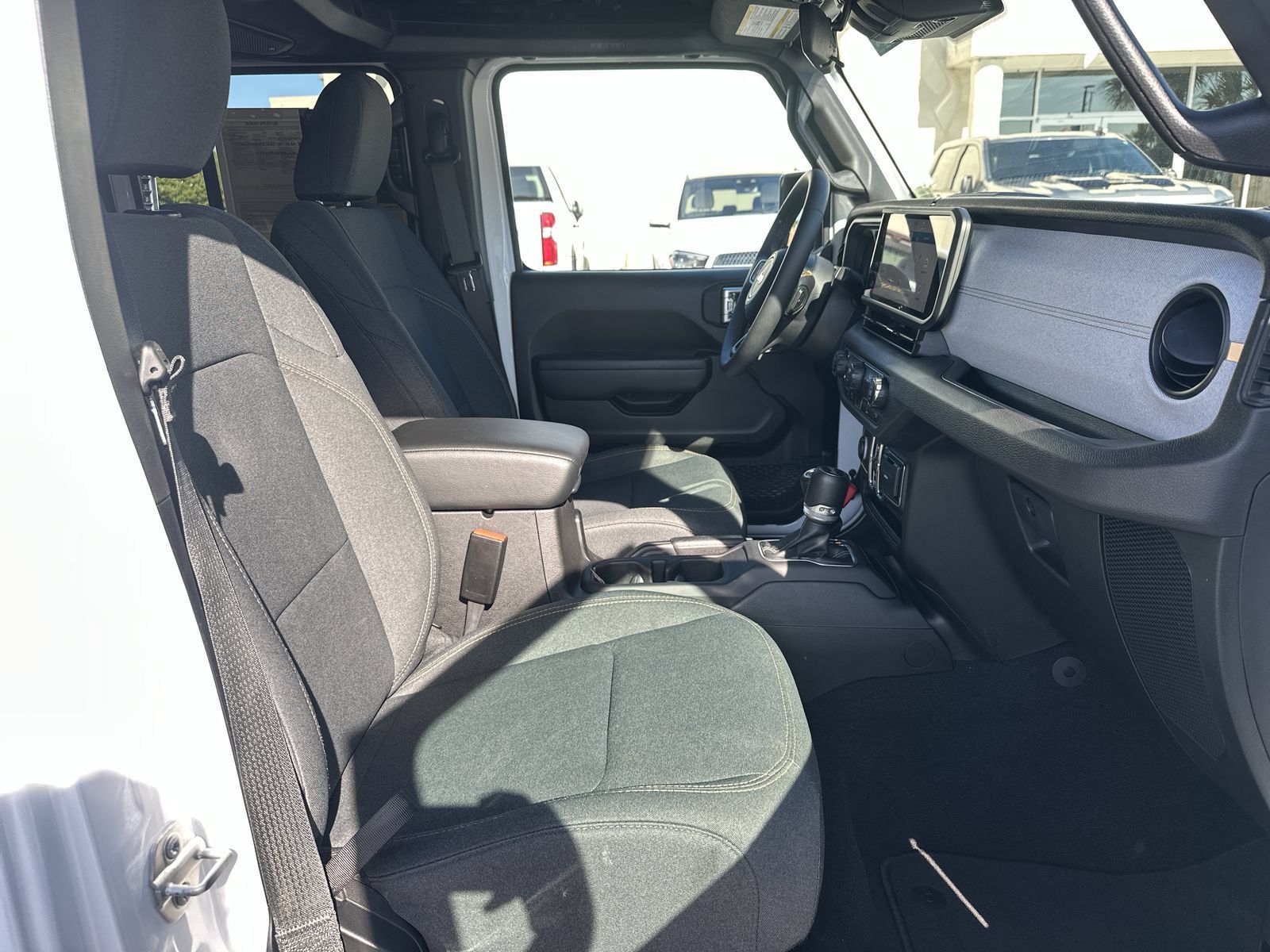 Used 2024 Jeep Wrangler Unlimited Sport AWD/4WD image 22
