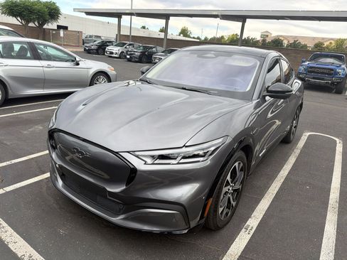Used 2023 Ford Mustang Mach-E Premium RWD image 4
