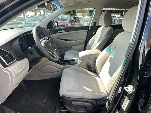 Used 2021 Hyundai Tucson SE image 14