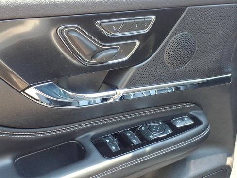 Used 2023 Lincoln Corsair AWD w/ Equipment Group 101A image 14