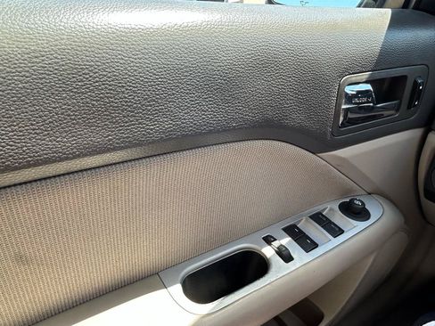 Used 2011 Mercury Milan Hybrid FWD image 27